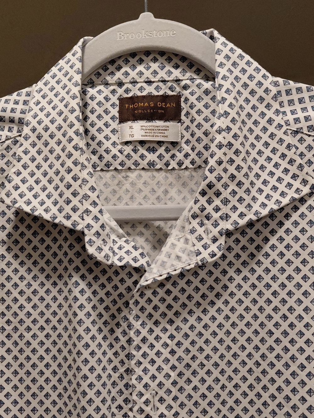 Thomas Dean White Button-Down Shirt with Navy Geometric Print